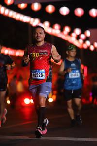 BIB: 40528, 41464
                            <button type="button" onclick="openModal(17270419)" class="btn btn-primary btn-sm float-right btn-popup" data-toggle="modal" data-target=".modal-high-quality">
                        <i class="fas fa-shopping-cart"></i> Add to Cart
                    </button>
                                            <button type="button" onclick="isThisMe(17270419, true)" class="btn btn-success btn-sm float-right btn-popup btn-isme hidden" data-toggle="tooltip" data-placement="bottom" title="นี่คือรูปของคุณใช่ไหม คลิกที่นี่เพื่อเอาเข้าอัลบั้ม">
                        <i class="fas fa-plus"></i> Add to album
                    </button>
                    <button type="button" onclick="isThisMe(17270419, false)" class="btn btn-warning btn-sm float-right btn-popup btn-isnotme hidden">
                        <i class="fas fa-ban"></i> Remove from album
                    </button>