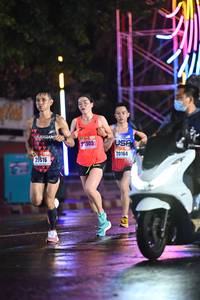 BIB: 71905, 20164, 20616
                            <button type="button" onclick="openModal(16475911)" class="btn btn-primary btn-sm float-right btn-popup" data-toggle="modal" data-target=".modal-high-quality">
                        <i class="fas fa-shopping-cart"></i> Add to Cart
                    </button>
                                            <button type="button" onclick="isThisMe(16475911, true)" class="btn btn-success btn-sm float-right btn-popup btn-isme hidden" data-toggle="tooltip" data-placement="bottom" title="นี่คือรูปของคุณใช่ไหม คลิกที่นี่เพื่อเอาเข้าอัลบั้ม">
                        <i class="fas fa-plus"></i> Add to album
                    </button>
                    <button type="button" onclick="isThisMe(16475911, false)" class="btn btn-warning btn-sm float-right btn-popup btn-isnotme hidden">
                        <i class="fas fa-ban"></i> Remove from album
                    </button>