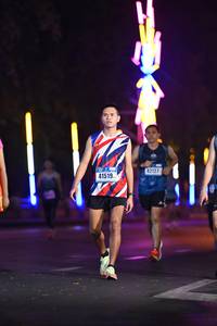 BIB: 41519, 42127
                            <button type="button" onclick="openModal(17221373)" class="btn btn-primary btn-sm float-right btn-popup" data-toggle="modal" data-target=".modal-high-quality">
                        <i class="fas fa-shopping-cart"></i> Add to Cart
                    </button>
                                            <button type="button" onclick="isThisMe(17221373, true)" class="btn btn-success btn-sm float-right btn-popup btn-isme hidden" data-toggle="tooltip" data-placement="bottom" title="นี่คือรูปของคุณใช่ไหม คลิกที่นี่เพื่อเอาเข้าอัลบั้ม">
                        <i class="fas fa-plus"></i> Add to album
                    </button>
                    <button type="button" onclick="isThisMe(17221373, false)" class="btn btn-warning btn-sm float-right btn-popup btn-isnotme hidden">
                        <i class="fas fa-ban"></i> Remove from album
                    </button>