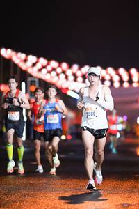 BIB: 586, 22675, 20190
                            <button type="button" onclick="openModal(16084827)" class="btn btn-primary btn-sm float-right btn-popup" data-toggle="modal" data-target=".modal-high-quality">
                        <i class="fas fa-shopping-cart"></i> Add to Cart
                    </button>
                                            <button type="button" onclick="isThisMe(16084827, true)" class="btn btn-success btn-sm float-right btn-popup btn-isme hidden" data-toggle="tooltip" data-placement="bottom" title="นี่คือรูปของคุณใช่ไหม คลิกที่นี่เพื่อเอาเข้าอัลบั้ม">
                        <i class="fas fa-plus"></i> Add to album
                    </button>
                    <button type="button" onclick="isThisMe(16084827, false)" class="btn btn-warning btn-sm float-right btn-popup btn-isnotme hidden">
                        <i class="fas fa-ban"></i> Remove from album
                    </button>