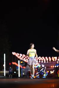 BIB: 440
                            <button type="button" onclick="openModal(18104440)" class="btn btn-primary btn-sm float-right btn-popup" data-toggle="modal" data-target=".modal-high-quality">
                        <i class="fas fa-shopping-cart"></i> Add to Cart
                    </button>
                                            <button type="button" onclick="isThisMe(18104440, true)" class="btn btn-success btn-sm float-right btn-popup btn-isme hidden" data-toggle="tooltip" data-placement="bottom" title="นี่คือรูปของคุณใช่ไหม คลิกที่นี่เพื่อเอาเข้าอัลบั้ม">
                        <i class="fas fa-plus"></i> Add to album
                    </button>
                    <button type="button" onclick="isThisMe(18104440, false)" class="btn btn-warning btn-sm float-right btn-popup btn-isnotme hidden">
                        <i class="fas fa-ban"></i> Remove from album
                    </button>