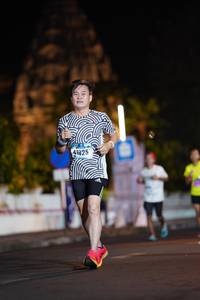 BIB: 41025
                            <button type="button" onclick="openModal(18102686)" class="btn btn-primary btn-sm float-right btn-popup" data-toggle="modal" data-target=".modal-high-quality">
                        <i class="fas fa-shopping-cart"></i> Add to Cart
                    </button>
                                            <button type="button" onclick="isThisMe(18102686, true)" class="btn btn-success btn-sm float-right btn-popup btn-isme hidden" data-toggle="tooltip" data-placement="bottom" title="นี่คือรูปของคุณใช่ไหม คลิกที่นี่เพื่อเอาเข้าอัลบั้ม">
                        <i class="fas fa-plus"></i> Add to album
                    </button>
                    <button type="button" onclick="isThisMe(18102686, false)" class="btn btn-warning btn-sm float-right btn-popup btn-isnotme hidden">
                        <i class="fas fa-ban"></i> Remove from album
                    </button>