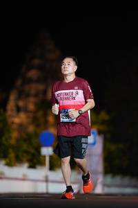 BIB: 4220
                            <button type="button" onclick="openModal(18104506)" class="btn btn-primary btn-sm float-right btn-popup" data-toggle="modal" data-target=".modal-high-quality">
                        <i class="fas fa-shopping-cart"></i> Add to Cart
                    </button>
                                            <button type="button" onclick="isThisMe(18104506, true)" class="btn btn-success btn-sm float-right btn-popup btn-isme hidden" data-toggle="tooltip" data-placement="bottom" title="นี่คือรูปของคุณใช่ไหม คลิกที่นี่เพื่อเอาเข้าอัลบั้ม">
                        <i class="fas fa-plus"></i> Add to album
                    </button>
                    <button type="button" onclick="isThisMe(18104506, false)" class="btn btn-warning btn-sm float-right btn-popup btn-isnotme hidden">
                        <i class="fas fa-ban"></i> Remove from album
                    </button>