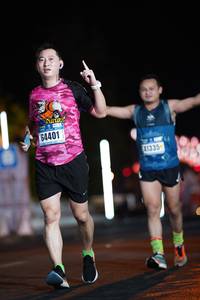 BIB: 64401, 41335
                            <button type="button" onclick="openModal(18081116)" class="btn btn-primary btn-sm float-right btn-popup" data-toggle="modal" data-target=".modal-high-quality">
                        <i class="fas fa-shopping-cart"></i> Add to Cart
                    </button>
                                            <button type="button" onclick="isThisMe(18081116, true)" class="btn btn-success btn-sm float-right btn-popup btn-isme hidden" data-toggle="tooltip" data-placement="bottom" title="นี่คือรูปของคุณใช่ไหม คลิกที่นี่เพื่อเอาเข้าอัลบั้ม">
                        <i class="fas fa-plus"></i> Add to album
                    </button>
                    <button type="button" onclick="isThisMe(18081116, false)" class="btn btn-warning btn-sm float-right btn-popup btn-isnotme hidden">
                        <i class="fas fa-ban"></i> Remove from album
                    </button>