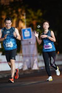 BIB: 42413, 44309
                            <button type="button" onclick="openModal(18091631)" class="btn btn-primary btn-sm float-right btn-popup" data-toggle="modal" data-target=".modal-high-quality">
                        <i class="fas fa-shopping-cart"></i> Add to Cart
                    </button>
                                            <button type="button" onclick="isThisMe(18091631, true)" class="btn btn-success btn-sm float-right btn-popup btn-isme hidden" data-toggle="tooltip" data-placement="bottom" title="นี่คือรูปของคุณใช่ไหม คลิกที่นี่เพื่อเอาเข้าอัลบั้ม">
                        <i class="fas fa-plus"></i> Add to album
                    </button>
                    <button type="button" onclick="isThisMe(18091631, false)" class="btn btn-warning btn-sm float-right btn-popup btn-isnotme hidden">
                        <i class="fas fa-ban"></i> Remove from album
                    </button>