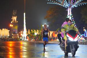 BIB: 
                            <button type="button" onclick="openModal(16195177)" class="btn btn-primary btn-sm float-right btn-popup" data-toggle="modal" data-target=".modal-high-quality">
                        <i class="fas fa-shopping-cart"></i> Add to Cart
                    </button>
                                            <button type="button" onclick="isThisMe(16195177, true)" class="btn btn-success btn-sm float-right btn-popup btn-isme hidden" data-toggle="tooltip" data-placement="bottom" title="นี่คือรูปของคุณใช่ไหม คลิกที่นี่เพื่อเอาเข้าอัลบั้ม">
                        <i class="fas fa-plus"></i> Add to album
                    </button>
                    <button type="button" onclick="isThisMe(16195177, false)" class="btn btn-warning btn-sm float-right btn-popup btn-isnotme hidden">
                        <i class="fas fa-ban"></i> Remove from album
                    </button>