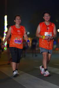 BIB: 0101, 27300
                            <button type="button" onclick="openModal(17677130)" class="btn btn-primary btn-sm float-right btn-popup" data-toggle="modal" data-target=".modal-high-quality">
                        <i class="fas fa-shopping-cart"></i> Add to Cart
                    </button>
                                            <button type="button" onclick="isThisMe(17677130, true)" class="btn btn-success btn-sm float-right btn-popup btn-isme hidden" data-toggle="tooltip" data-placement="bottom" title="นี่คือรูปของคุณใช่ไหม คลิกที่นี่เพื่อเอาเข้าอัลบั้ม">
                        <i class="fas fa-plus"></i> Add to album
                    </button>
                    <button type="button" onclick="isThisMe(17677130, false)" class="btn btn-warning btn-sm float-right btn-popup btn-isnotme hidden">
                        <i class="fas fa-ban"></i> Remove from album
                    </button>