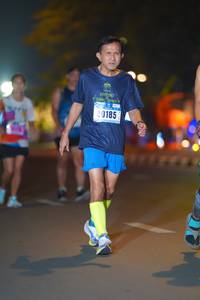 BIB: 0185
                            <button type="button" onclick="openModal(17750642)" class="btn btn-primary btn-sm float-right btn-popup" data-toggle="modal" data-target=".modal-high-quality">
                        <i class="fas fa-shopping-cart"></i> Add to Cart
                    </button>
                                            <button type="button" onclick="isThisMe(17750642, true)" class="btn btn-success btn-sm float-right btn-popup btn-isme hidden" data-toggle="tooltip" data-placement="bottom" title="นี่คือรูปของคุณใช่ไหม คลิกที่นี่เพื่อเอาเข้าอัลบั้ม">
                        <i class="fas fa-plus"></i> Add to album
                    </button>
                    <button type="button" onclick="isThisMe(17750642, false)" class="btn btn-warning btn-sm float-right btn-popup btn-isnotme hidden">
                        <i class="fas fa-ban"></i> Remove from album
                    </button>