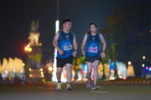BIB: 43050, 44585
                            <button type="button" onclick="openModal(17763313)" class="btn btn-primary btn-sm float-right btn-popup" data-toggle="modal" data-target=".modal-high-quality">
                        <i class="fas fa-shopping-cart"></i> Add to Cart
                    </button>
                                            <button type="button" onclick="isThisMe(17763313, true)" class="btn btn-success btn-sm float-right btn-popup btn-isme hidden" data-toggle="tooltip" data-placement="bottom" title="นี่คือรูปของคุณใช่ไหม คลิกที่นี่เพื่อเอาเข้าอัลบั้ม">
                        <i class="fas fa-plus"></i> Add to album
                    </button>
                    <button type="button" onclick="isThisMe(17763313, false)" class="btn btn-warning btn-sm float-right btn-popup btn-isnotme hidden">
                        <i class="fas fa-ban"></i> Remove from album
                    </button>