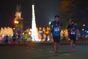 BIB: 41242
                            <button type="button" onclick="openModal(17750500)" class="btn btn-primary btn-sm float-right btn-popup" data-toggle="modal" data-target=".modal-high-quality">
                        <i class="fas fa-shopping-cart"></i> Add to Cart
                    </button>
                                            <button type="button" onclick="isThisMe(17750500, true)" class="btn btn-success btn-sm float-right btn-popup btn-isme hidden" data-toggle="tooltip" data-placement="bottom" title="นี่คือรูปของคุณใช่ไหม คลิกที่นี่เพื่อเอาเข้าอัลบั้ม">
                        <i class="fas fa-plus"></i> Add to album
                    </button>
                    <button type="button" onclick="isThisMe(17750500, false)" class="btn btn-warning btn-sm float-right btn-popup btn-isnotme hidden">
                        <i class="fas fa-ban"></i> Remove from album
                    </button>