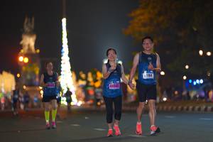 BIB: 1184, 44542
                            <button type="button" onclick="openModal(17754887)" class="btn btn-primary btn-sm float-right btn-popup" data-toggle="modal" data-target=".modal-high-quality">
                        <i class="fas fa-shopping-cart"></i> Add to Cart
                    </button>
                                            <button type="button" onclick="isThisMe(17754887, true)" class="btn btn-success btn-sm float-right btn-popup btn-isme hidden" data-toggle="tooltip" data-placement="bottom" title="นี่คือรูปของคุณใช่ไหม คลิกที่นี่เพื่อเอาเข้าอัลบั้ม">
                        <i class="fas fa-plus"></i> Add to album
                    </button>
                    <button type="button" onclick="isThisMe(17754887, false)" class="btn btn-warning btn-sm float-right btn-popup btn-isnotme hidden">
                        <i class="fas fa-ban"></i> Remove from album
                    </button>