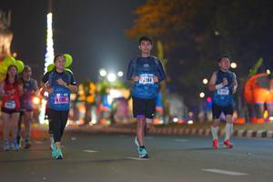 BIB: 284, 4101
                            <button type="button" onclick="openModal(17755850)" class="btn btn-primary btn-sm float-right btn-popup" data-toggle="modal" data-target=".modal-high-quality">
                        <i class="fas fa-shopping-cart"></i> Add to Cart
                    </button>
                                            <button type="button" onclick="isThisMe(17755850, true)" class="btn btn-success btn-sm float-right btn-popup btn-isme hidden" data-toggle="tooltip" data-placement="bottom" title="นี่คือรูปของคุณใช่ไหม คลิกที่นี่เพื่อเอาเข้าอัลบั้ม">
                        <i class="fas fa-plus"></i> Add to album
                    </button>
                    <button type="button" onclick="isThisMe(17755850, false)" class="btn btn-warning btn-sm float-right btn-popup btn-isnotme hidden">
                        <i class="fas fa-ban"></i> Remove from album
                    </button>