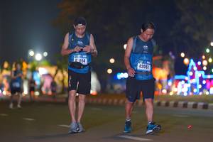 BIB: 054, 42051
                            <button type="button" onclick="openModal(17763109)" class="btn btn-primary btn-sm float-right btn-popup" data-toggle="modal" data-target=".modal-high-quality">
                        <i class="fas fa-shopping-cart"></i> Add to Cart
                    </button>
                                            <button type="button" onclick="isThisMe(17763109, true)" class="btn btn-success btn-sm float-right btn-popup btn-isme hidden" data-toggle="tooltip" data-placement="bottom" title="นี่คือรูปของคุณใช่ไหม คลิกที่นี่เพื่อเอาเข้าอัลบั้ม">
                        <i class="fas fa-plus"></i> Add to album
                    </button>
                    <button type="button" onclick="isThisMe(17763109, false)" class="btn btn-warning btn-sm float-right btn-popup btn-isnotme hidden">
                        <i class="fas fa-ban"></i> Remove from album
                    </button>