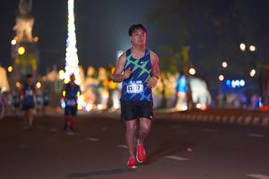 BIB: 410
                            <button type="button" onclick="openModal(17750906)" class="btn btn-primary btn-sm float-right btn-popup" data-toggle="modal" data-target=".modal-high-quality">
                        <i class="fas fa-shopping-cart"></i> Add to Cart
                    </button>
                                            <button type="button" onclick="isThisMe(17750906, true)" class="btn btn-success btn-sm float-right btn-popup btn-isme hidden" data-toggle="tooltip" data-placement="bottom" title="นี่คือรูปของคุณใช่ไหม คลิกที่นี่เพื่อเอาเข้าอัลบั้ม">
                        <i class="fas fa-plus"></i> Add to album
                    </button>
                    <button type="button" onclick="isThisMe(17750906, false)" class="btn btn-warning btn-sm float-right btn-popup btn-isnotme hidden">
                        <i class="fas fa-ban"></i> Remove from album
                    </button>