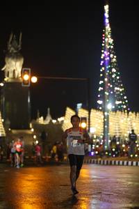 BIB: 224
                            <button type="button" onclick="openModal(16603546)" class="btn btn-primary btn-sm float-right btn-popup" data-toggle="modal" data-target=".modal-high-quality">
                        <i class="fas fa-shopping-cart"></i> Add to Cart
                    </button>
                                            <button type="button" onclick="isThisMe(16603546, true)" class="btn btn-success btn-sm float-right btn-popup btn-isme hidden" data-toggle="tooltip" data-placement="bottom" title="นี่คือรูปของคุณใช่ไหม คลิกที่นี่เพื่อเอาเข้าอัลบั้ม">
                        <i class="fas fa-plus"></i> Add to album
                    </button>
                    <button type="button" onclick="isThisMe(16603546, false)" class="btn btn-warning btn-sm float-right btn-popup btn-isnotme hidden">
                        <i class="fas fa-ban"></i> Remove from album
                    </button>