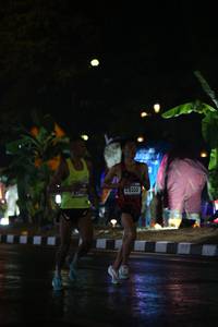 BIB: 4240, 40333
                            <button type="button" onclick="openModal(16567948)" class="btn btn-primary btn-sm float-right btn-popup" data-toggle="modal" data-target=".modal-high-quality">
                        <i class="fas fa-shopping-cart"></i> Add to Cart
                    </button>
                                            <button type="button" onclick="isThisMe(16567948, true)" class="btn btn-success btn-sm float-right btn-popup btn-isme hidden" data-toggle="tooltip" data-placement="bottom" title="นี่คือรูปของคุณใช่ไหม คลิกที่นี่เพื่อเอาเข้าอัลบั้ม">
                        <i class="fas fa-plus"></i> Add to album
                    </button>
                    <button type="button" onclick="isThisMe(16567948, false)" class="btn btn-warning btn-sm float-right btn-popup btn-isnotme hidden">
                        <i class="fas fa-ban"></i> Remove from album
                    </button>