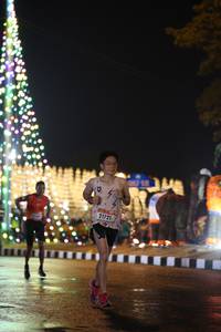 BIB: 21721
                            <button type="button" onclick="openModal(16596783)" class="btn btn-primary btn-sm float-right btn-popup" data-toggle="modal" data-target=".modal-high-quality">
                        <i class="fas fa-shopping-cart"></i> Add to Cart
                    </button>
                                            <button type="button" onclick="isThisMe(16596783, true)" class="btn btn-success btn-sm float-right btn-popup btn-isme hidden" data-toggle="tooltip" data-placement="bottom" title="นี่คือรูปของคุณใช่ไหม คลิกที่นี่เพื่อเอาเข้าอัลบั้ม">
                        <i class="fas fa-plus"></i> Add to album
                    </button>
                    <button type="button" onclick="isThisMe(16596783, false)" class="btn btn-warning btn-sm float-right btn-popup btn-isnotme hidden">
                        <i class="fas fa-ban"></i> Remove from album
                    </button>