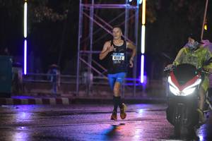 BIB: 41152, 1510
                            <button type="button" onclick="openModal(17147757)" class="btn btn-primary btn-sm float-right btn-popup" data-toggle="modal" data-target=".modal-high-quality">
                        <i class="fas fa-shopping-cart"></i> Add to Cart
                    </button>
                                            <button type="button" onclick="isThisMe(17147757, true)" class="btn btn-success btn-sm float-right btn-popup btn-isme hidden" data-toggle="tooltip" data-placement="bottom" title="นี่คือรูปของคุณใช่ไหม คลิกที่นี่เพื่อเอาเข้าอัลบั้ม">
                        <i class="fas fa-plus"></i> Add to album
                    </button>
                    <button type="button" onclick="isThisMe(17147757, false)" class="btn btn-warning btn-sm float-right btn-popup btn-isnotme hidden">
                        <i class="fas fa-ban"></i> Remove from album
                    </button>