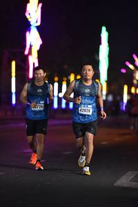 BIB: 0726, 42828
                            <button type="button" onclick="openModal(17408073)" class="btn btn-primary btn-sm float-right btn-popup" data-toggle="modal" data-target=".modal-high-quality">
                        <i class="fas fa-shopping-cart"></i> Add to Cart
                    </button>
                                            <button type="button" onclick="isThisMe(17408073, true)" class="btn btn-success btn-sm float-right btn-popup btn-isme hidden" data-toggle="tooltip" data-placement="bottom" title="นี่คือรูปของคุณใช่ไหม คลิกที่นี่เพื่อเอาเข้าอัลบั้ม">
                        <i class="fas fa-plus"></i> Add to album
                    </button>
                    <button type="button" onclick="isThisMe(17408073, false)" class="btn btn-warning btn-sm float-right btn-popup btn-isnotme hidden">
                        <i class="fas fa-ban"></i> Remove from album
                    </button>