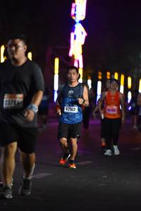 BIB: 2370, 42162, 25763
                            <button type="button" onclick="openModal(17386383)" class="btn btn-primary btn-sm float-right btn-popup" data-toggle="modal" data-target=".modal-high-quality">
                        <i class="fas fa-shopping-cart"></i> Add to Cart
                    </button>
                                            <button type="button" onclick="isThisMe(17386383, true)" class="btn btn-success btn-sm float-right btn-popup btn-isme hidden" data-toggle="tooltip" data-placement="bottom" title="นี่คือรูปของคุณใช่ไหม คลิกที่นี่เพื่อเอาเข้าอัลบั้ม">
                        <i class="fas fa-plus"></i> Add to album
                    </button>
                    <button type="button" onclick="isThisMe(17386383, false)" class="btn btn-warning btn-sm float-right btn-popup btn-isnotme hidden">
                        <i class="fas fa-ban"></i> Remove from album
                    </button>