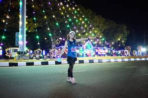 BIB: 422
                            <button type="button" onclick="openModal(17327767)" class="btn btn-primary btn-sm float-right btn-popup" data-toggle="modal" data-target=".modal-high-quality">
                        <i class="fas fa-shopping-cart"></i> Add to Cart
                    </button>
                                            <button type="button" onclick="isThisMe(17327767, true)" class="btn btn-success btn-sm float-right btn-popup btn-isme hidden" data-toggle="tooltip" data-placement="bottom" title="นี่คือรูปของคุณใช่ไหม คลิกที่นี่เพื่อเอาเข้าอัลบั้ม">
                        <i class="fas fa-plus"></i> Add to album
                    </button>
                    <button type="button" onclick="isThisMe(17327767, false)" class="btn btn-warning btn-sm float-right btn-popup btn-isnotme hidden">
                        <i class="fas fa-ban"></i> Remove from album
                    </button>