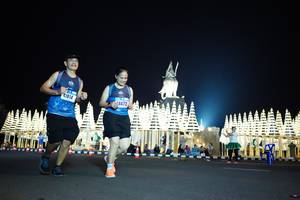 BIB: 41814
                            <button type="button" onclick="openModal(17362937)" class="btn btn-primary btn-sm float-right btn-popup" data-toggle="modal" data-target=".modal-high-quality">
                        <i class="fas fa-shopping-cart"></i> Add to Cart
                    </button>
                                            <button type="button" onclick="isThisMe(17362937, true)" class="btn btn-success btn-sm float-right btn-popup btn-isme hidden" data-toggle="tooltip" data-placement="bottom" title="นี่คือรูปของคุณใช่ไหม คลิกที่นี่เพื่อเอาเข้าอัลบั้ม">
                        <i class="fas fa-plus"></i> Add to album
                    </button>
                    <button type="button" onclick="isThisMe(17362937, false)" class="btn btn-warning btn-sm float-right btn-popup btn-isnotme hidden">
                        <i class="fas fa-ban"></i> Remove from album
                    </button>