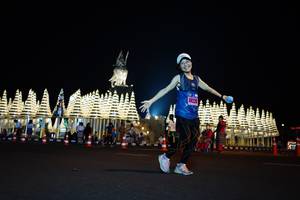 BIB: 4221
                            <button type="button" onclick="openModal(17327436)" class="btn btn-primary btn-sm float-right btn-popup" data-toggle="modal" data-target=".modal-high-quality">
                        <i class="fas fa-shopping-cart"></i> Add to Cart
                    </button>
                                            <button type="button" onclick="isThisMe(17327436, true)" class="btn btn-success btn-sm float-right btn-popup btn-isme hidden" data-toggle="tooltip" data-placement="bottom" title="นี่คือรูปของคุณใช่ไหม คลิกที่นี่เพื่อเอาเข้าอัลบั้ม">
                        <i class="fas fa-plus"></i> Add to album
                    </button>
                    <button type="button" onclick="isThisMe(17327436, false)" class="btn btn-warning btn-sm float-right btn-popup btn-isnotme hidden">
                        <i class="fas fa-ban"></i> Remove from album
                    </button>