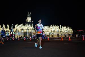 BIB: 44176
                            <button type="button" onclick="openModal(17263086)" class="btn btn-primary btn-sm float-right btn-popup" data-toggle="modal" data-target=".modal-high-quality">
                        <i class="fas fa-shopping-cart"></i> Add to Cart
                    </button>
                                            <button type="button" onclick="isThisMe(17263086, true)" class="btn btn-success btn-sm float-right btn-popup btn-isme hidden" data-toggle="tooltip" data-placement="bottom" title="นี่คือรูปของคุณใช่ไหม คลิกที่นี่เพื่อเอาเข้าอัลบั้ม">
                        <i class="fas fa-plus"></i> Add to album
                    </button>
                    <button type="button" onclick="isThisMe(17263086, false)" class="btn btn-warning btn-sm float-right btn-popup btn-isnotme hidden">
                        <i class="fas fa-ban"></i> Remove from album
                    </button>