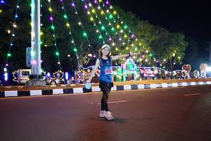 BIB: 4422
                            <button type="button" onclick="openModal(17327757)" class="btn btn-primary btn-sm float-right btn-popup" data-toggle="modal" data-target=".modal-high-quality">
                        <i class="fas fa-shopping-cart"></i> Add to Cart
                    </button>
                                            <button type="button" onclick="isThisMe(17327757, true)" class="btn btn-success btn-sm float-right btn-popup btn-isme hidden" data-toggle="tooltip" data-placement="bottom" title="นี่คือรูปของคุณใช่ไหม คลิกที่นี่เพื่อเอาเข้าอัลบั้ม">
                        <i class="fas fa-plus"></i> Add to album
                    </button>
                    <button type="button" onclick="isThisMe(17327757, false)" class="btn btn-warning btn-sm float-right btn-popup btn-isnotme hidden">
                        <i class="fas fa-ban"></i> Remove from album
                    </button>