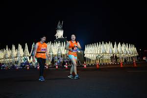 BIB: 4240
                            <button type="button" onclick="openModal(17141209)" class="btn btn-primary btn-sm float-right btn-popup" data-toggle="modal" data-target=".modal-high-quality">
                        <i class="fas fa-shopping-cart"></i> Add to Cart
                    </button>
                                            <button type="button" onclick="isThisMe(17141209, true)" class="btn btn-success btn-sm float-right btn-popup btn-isme hidden" data-toggle="tooltip" data-placement="bottom" title="นี่คือรูปของคุณใช่ไหม คลิกที่นี่เพื่อเอาเข้าอัลบั้ม">
                        <i class="fas fa-plus"></i> Add to album
                    </button>
                    <button type="button" onclick="isThisMe(17141209, false)" class="btn btn-warning btn-sm float-right btn-popup btn-isnotme hidden">
                        <i class="fas fa-ban"></i> Remove from album
                    </button>