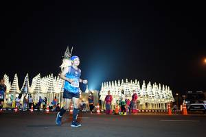 BIB: 40305
                            <button type="button" onclick="openModal(17334151)" class="btn btn-primary btn-sm float-right btn-popup" data-toggle="modal" data-target=".modal-high-quality">
                        <i class="fas fa-shopping-cart"></i> Add to Cart
                    </button>
                                            <button type="button" onclick="isThisMe(17334151, true)" class="btn btn-success btn-sm float-right btn-popup btn-isme hidden" data-toggle="tooltip" data-placement="bottom" title="นี่คือรูปของคุณใช่ไหม คลิกที่นี่เพื่อเอาเข้าอัลบั้ม">
                        <i class="fas fa-plus"></i> Add to album
                    </button>
                    <button type="button" onclick="isThisMe(17334151, false)" class="btn btn-warning btn-sm float-right btn-popup btn-isnotme hidden">
                        <i class="fas fa-ban"></i> Remove from album
                    </button>