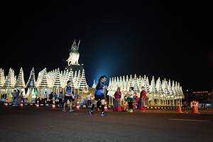 BIB: 
                            <button type="button" onclick="openModal(17332980)" class="btn btn-primary btn-sm float-right btn-popup" data-toggle="modal" data-target=".modal-high-quality">
                        <i class="fas fa-shopping-cart"></i> Add to Cart
                    </button>
                                            <button type="button" onclick="isThisMe(17332980, true)" class="btn btn-success btn-sm float-right btn-popup btn-isme hidden" data-toggle="tooltip" data-placement="bottom" title="นี่คือรูปของคุณใช่ไหม คลิกที่นี่เพื่อเอาเข้าอัลบั้ม">
                        <i class="fas fa-plus"></i> Add to album
                    </button>
                    <button type="button" onclick="isThisMe(17332980, false)" class="btn btn-warning btn-sm float-right btn-popup btn-isnotme hidden">
                        <i class="fas fa-ban"></i> Remove from album
                    </button>