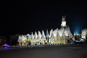 BIB: 
                            <button type="button" onclick="openModal(17367534)" class="btn btn-primary btn-sm float-right btn-popup" data-toggle="modal" data-target=".modal-high-quality">
                        <i class="fas fa-shopping-cart"></i> Add to Cart
                    </button>
                                            <button type="button" onclick="isThisMe(17367534, true)" class="btn btn-success btn-sm float-right btn-popup btn-isme hidden" data-toggle="tooltip" data-placement="bottom" title="นี่คือรูปของคุณใช่ไหม คลิกที่นี่เพื่อเอาเข้าอัลบั้ม">
                        <i class="fas fa-plus"></i> Add to album
                    </button>
                    <button type="button" onclick="isThisMe(17367534, false)" class="btn btn-warning btn-sm float-right btn-popup btn-isnotme hidden">
                        <i class="fas fa-ban"></i> Remove from album
                    </button>