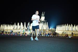 BIB: 7841
                            <button type="button" onclick="openModal(17348639)" class="btn btn-primary btn-sm float-right btn-popup" data-toggle="modal" data-target=".modal-high-quality">
                        <i class="fas fa-shopping-cart"></i> Add to Cart
                    </button>
                                            <button type="button" onclick="isThisMe(17348639, true)" class="btn btn-success btn-sm float-right btn-popup btn-isme hidden" data-toggle="tooltip" data-placement="bottom" title="นี่คือรูปของคุณใช่ไหม คลิกที่นี่เพื่อเอาเข้าอัลบั้ม">
                        <i class="fas fa-plus"></i> Add to album
                    </button>
                    <button type="button" onclick="isThisMe(17348639, false)" class="btn btn-warning btn-sm float-right btn-popup btn-isnotme hidden">
                        <i class="fas fa-ban"></i> Remove from album
                    </button>