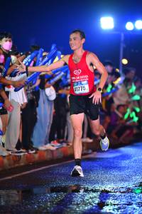 BIB: 41775
                            <button type="button" onclick="openModal(16362410)" class="btn btn-primary btn-sm float-right btn-popup" data-toggle="modal" data-target=".modal-high-quality">
                        <i class="fas fa-shopping-cart"></i> Add to Cart
                    </button>
                                            <button type="button" onclick="isThisMe(16362410, true)" class="btn btn-success btn-sm float-right btn-popup btn-isme hidden" data-toggle="tooltip" data-placement="bottom" title="นี่คือรูปของคุณใช่ไหม คลิกที่นี่เพื่อเอาเข้าอัลบั้ม">
                        <i class="fas fa-plus"></i> Add to album
                    </button>
                    <button type="button" onclick="isThisMe(16362410, false)" class="btn btn-warning btn-sm float-right btn-popup btn-isnotme hidden">
                        <i class="fas fa-ban"></i> Remove from album
                    </button>