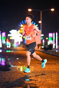 BIB: 21200
                            <button type="button" onclick="openModal(16403572)" class="btn btn-primary btn-sm float-right btn-popup" data-toggle="modal" data-target=".modal-high-quality">
                        <i class="fas fa-shopping-cart"></i> Add to Cart
                    </button>
                                            <button type="button" onclick="isThisMe(16403572, true)" class="btn btn-success btn-sm float-right btn-popup btn-isme hidden" data-toggle="tooltip" data-placement="bottom" title="นี่คือรูปของคุณใช่ไหม คลิกที่นี่เพื่อเอาเข้าอัลบั้ม">
                        <i class="fas fa-plus"></i> Add to album
                    </button>
                    <button type="button" onclick="isThisMe(16403572, false)" class="btn btn-warning btn-sm float-right btn-popup btn-isnotme hidden">
                        <i class="fas fa-ban"></i> Remove from album
                    </button>