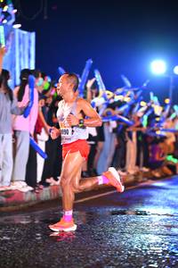 BIB: 090
                            <button type="button" onclick="openModal(16403153)" class="btn btn-primary btn-sm float-right btn-popup" data-toggle="modal" data-target=".modal-high-quality">
                        <i class="fas fa-shopping-cart"></i> Add to Cart
                    </button>
                                            <button type="button" onclick="isThisMe(16403153, true)" class="btn btn-success btn-sm float-right btn-popup btn-isme hidden" data-toggle="tooltip" data-placement="bottom" title="นี่คือรูปของคุณใช่ไหม คลิกที่นี่เพื่อเอาเข้าอัลบั้ม">
                        <i class="fas fa-plus"></i> Add to album
                    </button>
                    <button type="button" onclick="isThisMe(16403153, false)" class="btn btn-warning btn-sm float-right btn-popup btn-isnotme hidden">
                        <i class="fas fa-ban"></i> Remove from album
                    </button>