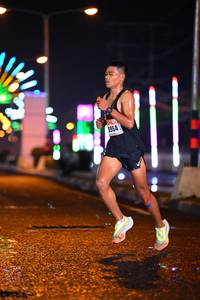 BIB: 0954
                            <button type="button" onclick="openModal(16386933)" class="btn btn-primary btn-sm float-right btn-popup" data-toggle="modal" data-target=".modal-high-quality">
                        <i class="fas fa-shopping-cart"></i> Add to Cart
                    </button>
                                            <button type="button" onclick="isThisMe(16386933, true)" class="btn btn-success btn-sm float-right btn-popup btn-isme hidden" data-toggle="tooltip" data-placement="bottom" title="นี่คือรูปของคุณใช่ไหม คลิกที่นี่เพื่อเอาเข้าอัลบั้ม">
                        <i class="fas fa-plus"></i> Add to album
                    </button>
                    <button type="button" onclick="isThisMe(16386933, false)" class="btn btn-warning btn-sm float-right btn-popup btn-isnotme hidden">
                        <i class="fas fa-ban"></i> Remove from album
                    </button>