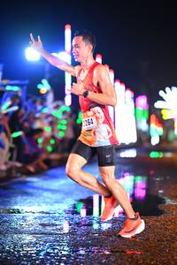 BIB: 264
                            <button type="button" onclick="openModal(16395329)" class="btn btn-primary btn-sm float-right btn-popup" data-toggle="modal" data-target=".modal-high-quality">
                        <i class="fas fa-shopping-cart"></i> Add to Cart
                    </button>
                                            <button type="button" onclick="isThisMe(16395329, true)" class="btn btn-success btn-sm float-right btn-popup btn-isme hidden" data-toggle="tooltip" data-placement="bottom" title="นี่คือรูปของคุณใช่ไหม คลิกที่นี่เพื่อเอาเข้าอัลบั้ม">
                        <i class="fas fa-plus"></i> Add to album
                    </button>
                    <button type="button" onclick="isThisMe(16395329, false)" class="btn btn-warning btn-sm float-right btn-popup btn-isnotme hidden">
                        <i class="fas fa-ban"></i> Remove from album
                    </button>