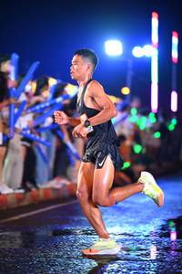 BIB: 
                            <button type="button" onclick="openModal(16388039)" class="btn btn-primary btn-sm float-right btn-popup" data-toggle="modal" data-target=".modal-high-quality">
                        <i class="fas fa-shopping-cart"></i> Add to Cart
                    </button>
                                            <button type="button" onclick="isThisMe(16388039, true)" class="btn btn-success btn-sm float-right btn-popup btn-isme hidden" data-toggle="tooltip" data-placement="bottom" title="นี่คือรูปของคุณใช่ไหม คลิกที่นี่เพื่อเอาเข้าอัลบั้ม">
                        <i class="fas fa-plus"></i> Add to album
                    </button>
                    <button type="button" onclick="isThisMe(16388039, false)" class="btn btn-warning btn-sm float-right btn-popup btn-isnotme hidden">
                        <i class="fas fa-ban"></i> Remove from album
                    </button>