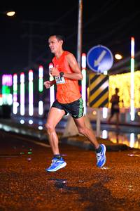 BIB: 154
                            <button type="button" onclick="openModal(16409470)" class="btn btn-primary btn-sm float-right btn-popup" data-toggle="modal" data-target=".modal-high-quality">
                        <i class="fas fa-shopping-cart"></i> Add to Cart
                    </button>
                                            <button type="button" onclick="isThisMe(16409470, true)" class="btn btn-success btn-sm float-right btn-popup btn-isme hidden" data-toggle="tooltip" data-placement="bottom" title="นี่คือรูปของคุณใช่ไหม คลิกที่นี่เพื่อเอาเข้าอัลบั้ม">
                        <i class="fas fa-plus"></i> Add to album
                    </button>
                    <button type="button" onclick="isThisMe(16409470, false)" class="btn btn-warning btn-sm float-right btn-popup btn-isnotme hidden">
                        <i class="fas fa-ban"></i> Remove from album
                    </button>