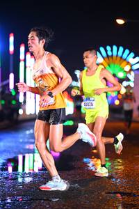 BIB: 40028
                            <button type="button" onclick="openModal(16398853)" class="btn btn-primary btn-sm float-right btn-popup" data-toggle="modal" data-target=".modal-high-quality">
                        <i class="fas fa-shopping-cart"></i> Add to Cart
                    </button>
                                            <button type="button" onclick="isThisMe(16398853, true)" class="btn btn-success btn-sm float-right btn-popup btn-isme hidden" data-toggle="tooltip" data-placement="bottom" title="นี่คือรูปของคุณใช่ไหม คลิกที่นี่เพื่อเอาเข้าอัลบั้ม">
                        <i class="fas fa-plus"></i> Add to album
                    </button>
                    <button type="button" onclick="isThisMe(16398853, false)" class="btn btn-warning btn-sm float-right btn-popup btn-isnotme hidden">
                        <i class="fas fa-ban"></i> Remove from album
                    </button>