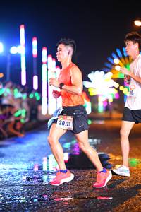 BIB: 20124
                            <button type="button" onclick="openModal(16630550)" class="btn btn-primary btn-sm float-right btn-popup" data-toggle="modal" data-target=".modal-high-quality">
                        <i class="fas fa-shopping-cart"></i> Add to Cart
                    </button>
                                            <button type="button" onclick="isThisMe(16630550, true)" class="btn btn-success btn-sm float-right btn-popup btn-isme hidden" data-toggle="tooltip" data-placement="bottom" title="นี่คือรูปของคุณใช่ไหม คลิกที่นี่เพื่อเอาเข้าอัลบั้ม">
                        <i class="fas fa-plus"></i> Add to album
                    </button>
                    <button type="button" onclick="isThisMe(16630550, false)" class="btn btn-warning btn-sm float-right btn-popup btn-isnotme hidden">
                        <i class="fas fa-ban"></i> Remove from album
                    </button>