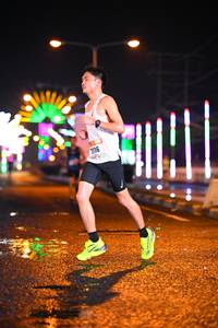 BIB: 016
                            <button type="button" onclick="openModal(16428543)" class="btn btn-primary btn-sm float-right btn-popup" data-toggle="modal" data-target=".modal-high-quality">
                        <i class="fas fa-shopping-cart"></i> Add to Cart
                    </button>
                                            <button type="button" onclick="isThisMe(16428543, true)" class="btn btn-success btn-sm float-right btn-popup btn-isme hidden" data-toggle="tooltip" data-placement="bottom" title="นี่คือรูปของคุณใช่ไหม คลิกที่นี่เพื่อเอาเข้าอัลบั้ม">
                        <i class="fas fa-plus"></i> Add to album
                    </button>
                    <button type="button" onclick="isThisMe(16428543, false)" class="btn btn-warning btn-sm float-right btn-popup btn-isnotme hidden">
                        <i class="fas fa-ban"></i> Remove from album
                    </button>