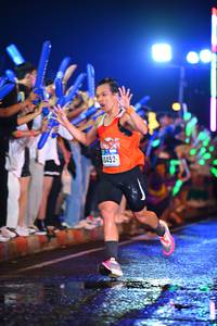 BIB: 0452
                            <button type="button" onclick="openModal(16418029)" class="btn btn-primary btn-sm float-right btn-popup" data-toggle="modal" data-target=".modal-high-quality">
                        <i class="fas fa-shopping-cart"></i> Add to Cart
                    </button>
                                            <button type="button" onclick="isThisMe(16418029, true)" class="btn btn-success btn-sm float-right btn-popup btn-isme hidden" data-toggle="tooltip" data-placement="bottom" title="นี่คือรูปของคุณใช่ไหม คลิกที่นี่เพื่อเอาเข้าอัลบั้ม">
                        <i class="fas fa-plus"></i> Add to album
                    </button>
                    <button type="button" onclick="isThisMe(16418029, false)" class="btn btn-warning btn-sm float-right btn-popup btn-isnotme hidden">
                        <i class="fas fa-ban"></i> Remove from album
                    </button>