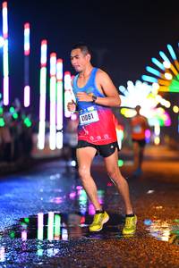 BIB: 41081
                            <button type="button" onclick="openModal(17021195)" class="btn btn-primary btn-sm float-right btn-popup" data-toggle="modal" data-target=".modal-high-quality">
                        <i class="fas fa-shopping-cart"></i> Add to Cart
                    </button>
                                            <button type="button" onclick="isThisMe(17021195, true)" class="btn btn-success btn-sm float-right btn-popup btn-isme hidden" data-toggle="tooltip" data-placement="bottom" title="นี่คือรูปของคุณใช่ไหม คลิกที่นี่เพื่อเอาเข้าอัลบั้ม">
                        <i class="fas fa-plus"></i> Add to album
                    </button>
                    <button type="button" onclick="isThisMe(17021195, false)" class="btn btn-warning btn-sm float-right btn-popup btn-isnotme hidden">
                        <i class="fas fa-ban"></i> Remove from album
                    </button>