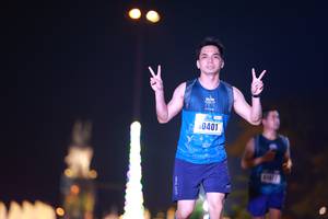 BIB: 0401, 4977
                            <button type="button" onclick="openModal(16365559)" class="btn btn-primary btn-sm float-right btn-popup" data-toggle="modal" data-target=".modal-high-quality">
                        <i class="fas fa-shopping-cart"></i> Add to Cart
                    </button>
                                            <button type="button" onclick="isThisMe(16365559, true)" class="btn btn-success btn-sm float-right btn-popup btn-isme hidden" data-toggle="tooltip" data-placement="bottom" title="นี่คือรูปของคุณใช่ไหม คลิกที่นี่เพื่อเอาเข้าอัลบั้ม">
                        <i class="fas fa-plus"></i> Add to album
                    </button>
                    <button type="button" onclick="isThisMe(16365559, false)" class="btn btn-warning btn-sm float-right btn-popup btn-isnotme hidden">
                        <i class="fas fa-ban"></i> Remove from album
                    </button>