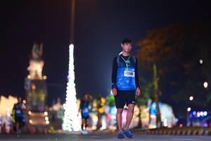BIB: 41580
                            <button type="button" onclick="openModal(16361681)" class="btn btn-primary btn-sm float-right btn-popup" data-toggle="modal" data-target=".modal-high-quality">
                        <i class="fas fa-shopping-cart"></i> Add to Cart
                    </button>
                                            <button type="button" onclick="isThisMe(16361681, true)" class="btn btn-success btn-sm float-right btn-popup btn-isme hidden" data-toggle="tooltip" data-placement="bottom" title="นี่คือรูปของคุณใช่ไหม คลิกที่นี่เพื่อเอาเข้าอัลบั้ม">
                        <i class="fas fa-plus"></i> Add to album
                    </button>
                    <button type="button" onclick="isThisMe(16361681, false)" class="btn btn-warning btn-sm float-right btn-popup btn-isnotme hidden">
                        <i class="fas fa-ban"></i> Remove from album
                    </button>