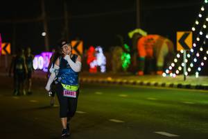 BIB: 34401
                            <button type="button" onclick="openModal(18188145)" class="btn btn-primary btn-sm float-right btn-popup" data-toggle="modal" data-target=".modal-high-quality">
                        <i class="fas fa-shopping-cart"></i> Add to Cart
                    </button>
                                            <button type="button" onclick="isThisMe(18188145, true)" class="btn btn-success btn-sm float-right btn-popup btn-isme hidden" data-toggle="tooltip" data-placement="bottom" title="นี่คือรูปของคุณใช่ไหม คลิกที่นี่เพื่อเอาเข้าอัลบั้ม">
                        <i class="fas fa-plus"></i> Add to album
                    </button>
                    <button type="button" onclick="isThisMe(18188145, false)" class="btn btn-warning btn-sm float-right btn-popup btn-isnotme hidden">
                        <i class="fas fa-ban"></i> Remove from album
                    </button>