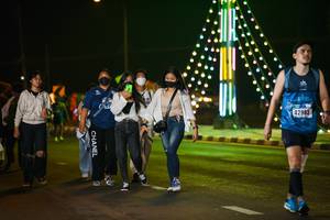 BIB: 42983
                            <button type="button" onclick="openModal(18187809)" class="btn btn-primary btn-sm float-right btn-popup" data-toggle="modal" data-target=".modal-high-quality">
                        <i class="fas fa-shopping-cart"></i> Add to Cart
                    </button>
                                            <button type="button" onclick="isThisMe(18187809, true)" class="btn btn-success btn-sm float-right btn-popup btn-isme hidden" data-toggle="tooltip" data-placement="bottom" title="นี่คือรูปของคุณใช่ไหม คลิกที่นี่เพื่อเอาเข้าอัลบั้ม">
                        <i class="fas fa-plus"></i> Add to album
                    </button>
                    <button type="button" onclick="isThisMe(18187809, false)" class="btn btn-warning btn-sm float-right btn-popup btn-isnotme hidden">
                        <i class="fas fa-ban"></i> Remove from album
                    </button>